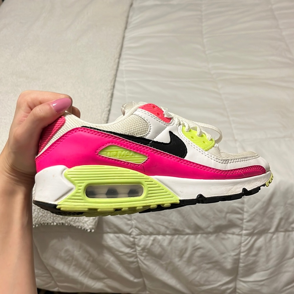 Women’s Nike air max’s